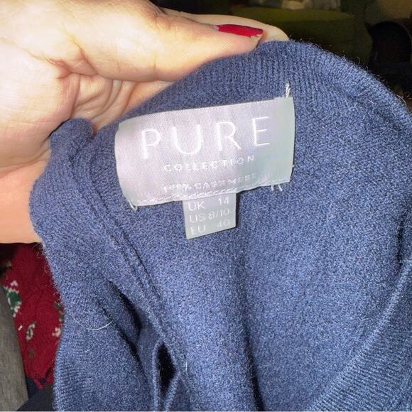 PURE COLLECTION cashmere back button quiet luxury classic sweater 10 - Picture 2 of 6